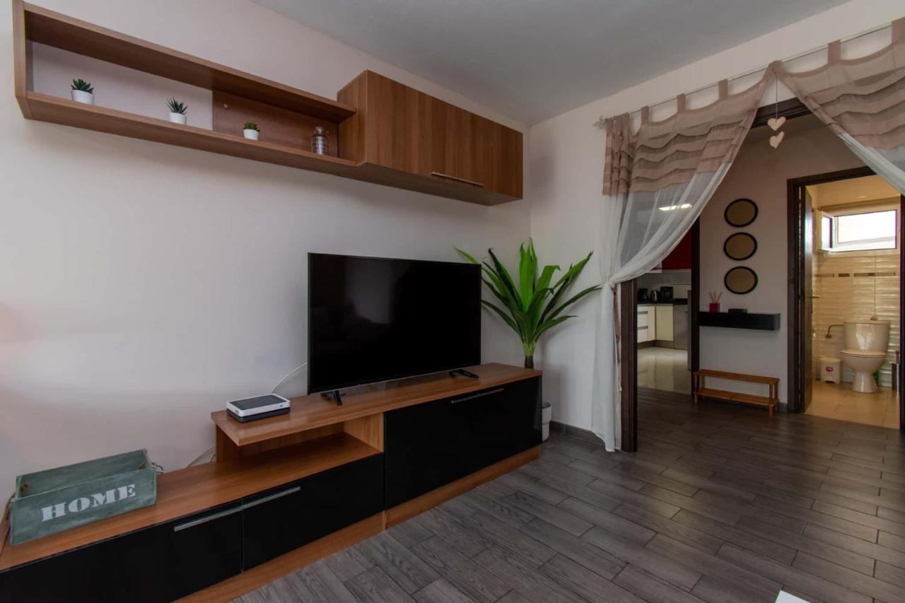 Duplex In Playa De Las Americas-Center Exterior photo